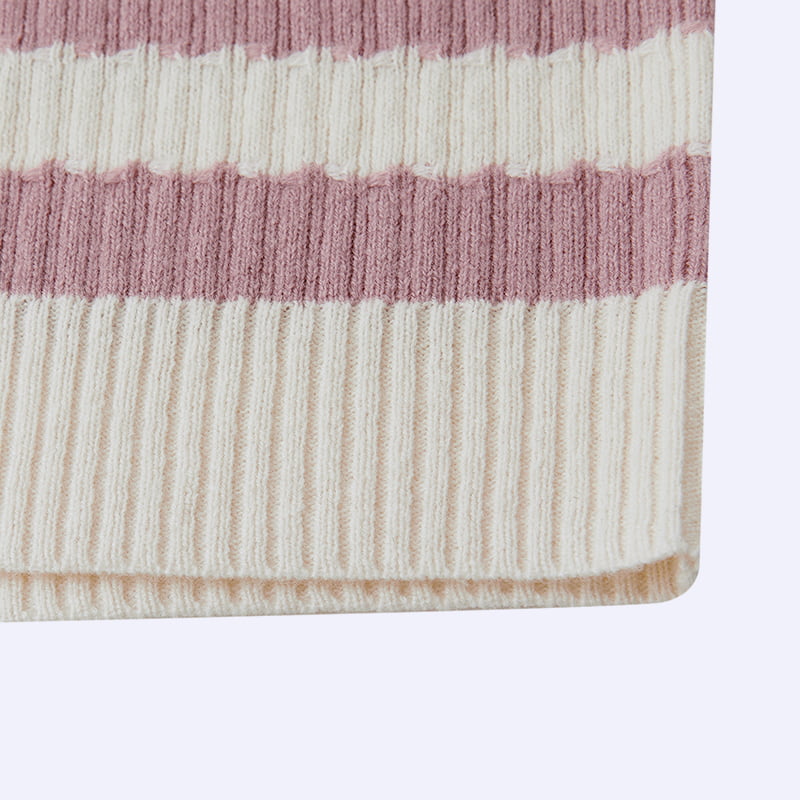 ML2204 Jaqueta suéter listrada rosa e branca com decote em V em malha ML2204 Jaqueta suéter listrada rosa e branca com decote em V em malha