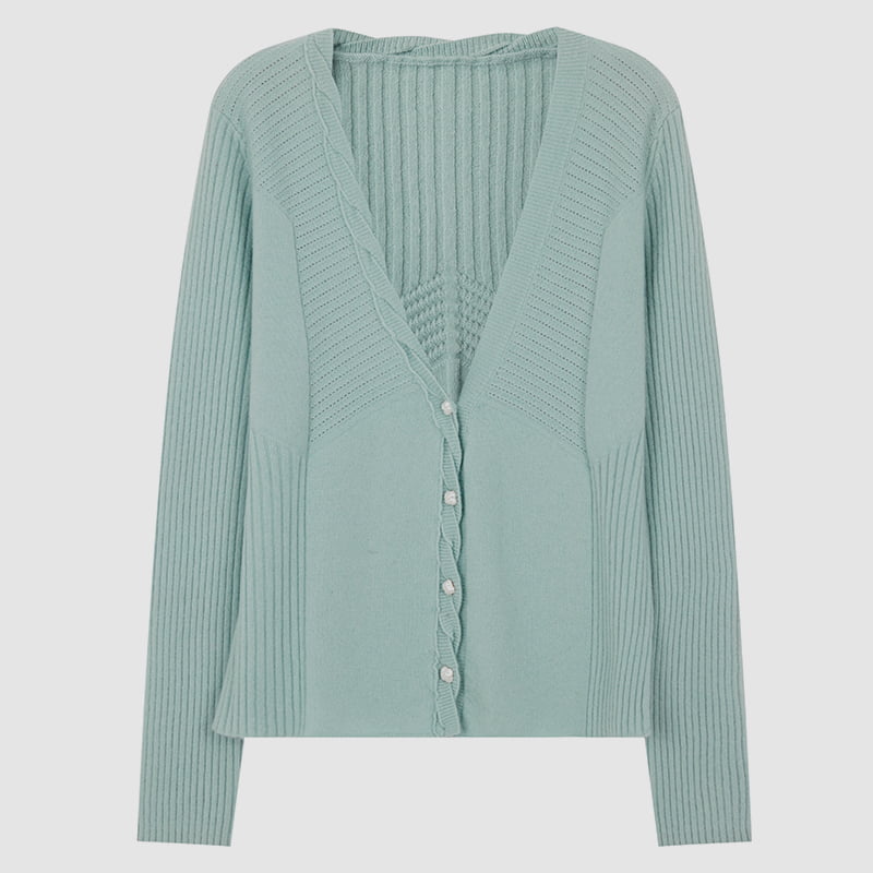 ML2218 Cardigã de malha com decote em V torcido e botões de pétalas ML2218 Cardigã de malha com decote em V torcido e botões de pétalas