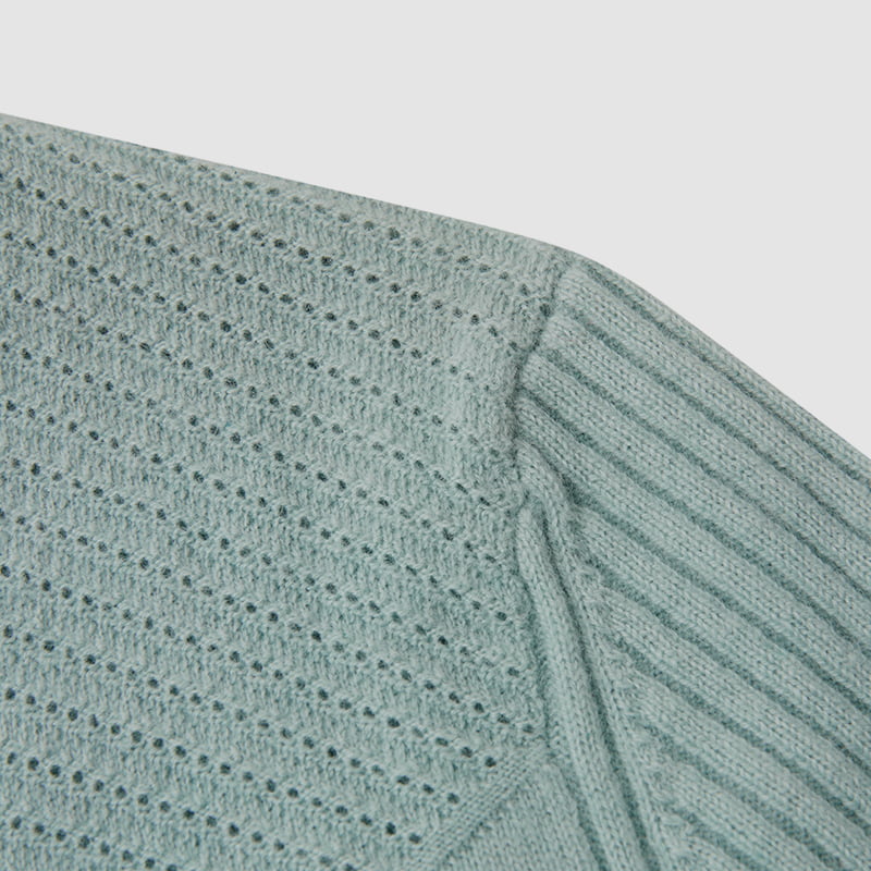 ML2218 Cardigã de malha com decote em V torcido e botões de pétalas ML2218 Cardigã de malha com decote em V torcido e botões de pétalas