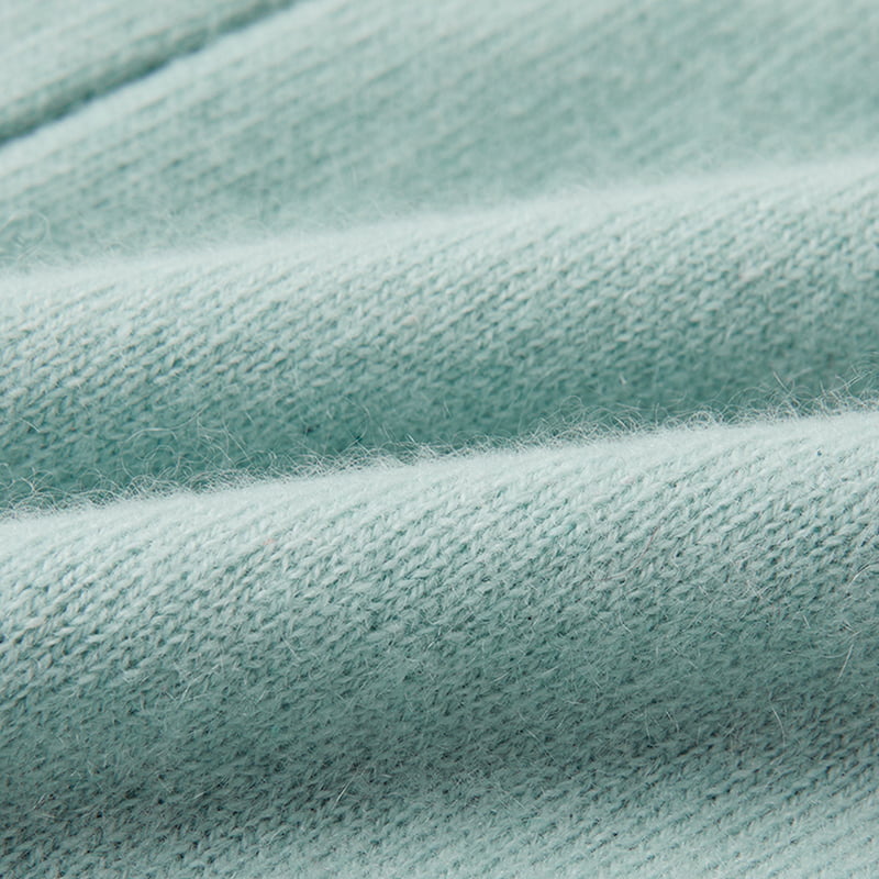 ML2218 Cardigã de malha com decote em V torcido e botões de pétalas ML2218 Cardigã de malha com decote em V torcido e botões de pétalas