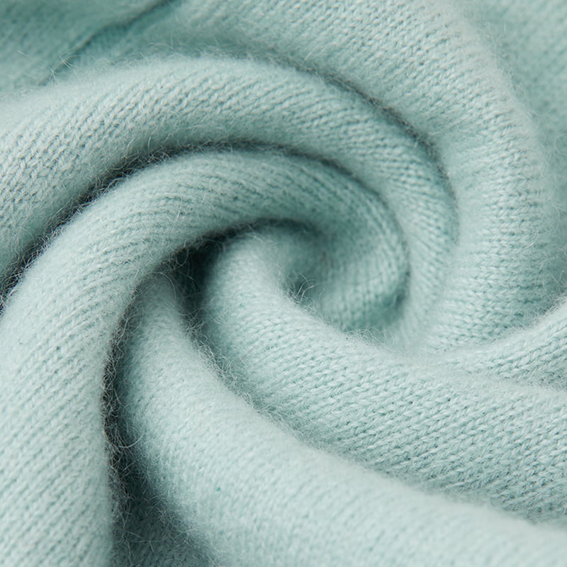 ML2218 Cardigã de malha com decote em V torcido e botões de pétalas ML2218 Cardigã de malha com decote em V torcido e botões de pétalas